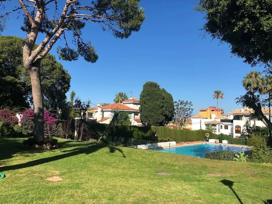 Apartamento Torremolinos 5 Personas + Parking + Piscina Todo El Ano