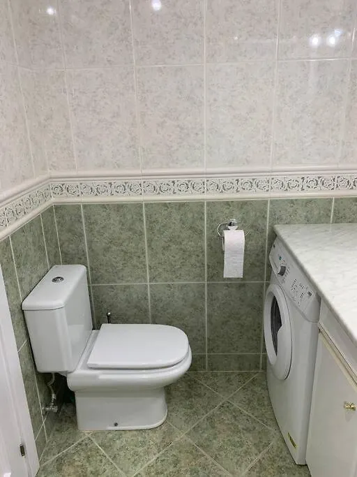 Apartamento Torremolinos 5 Personas + Parking + Piscina Todo El Ano