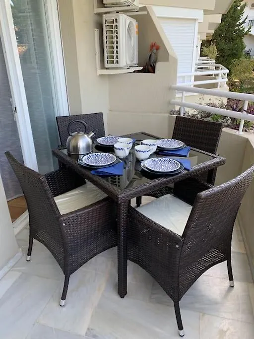 Apartamento Torremolinos 5 Personas + Parking + Piscina Todo El Ano